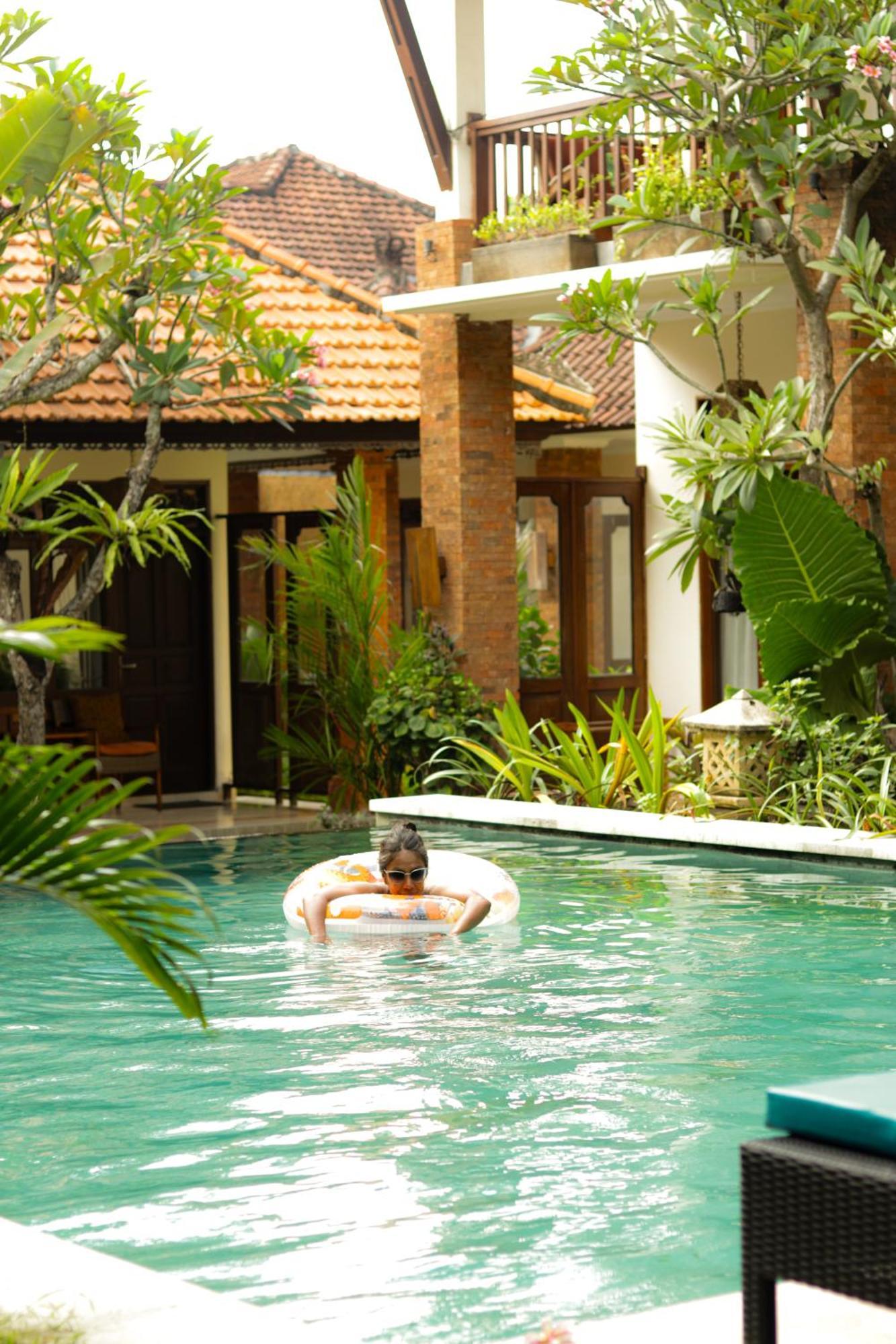 Mina Pelasa Hotel Легиан Экстерьер фото