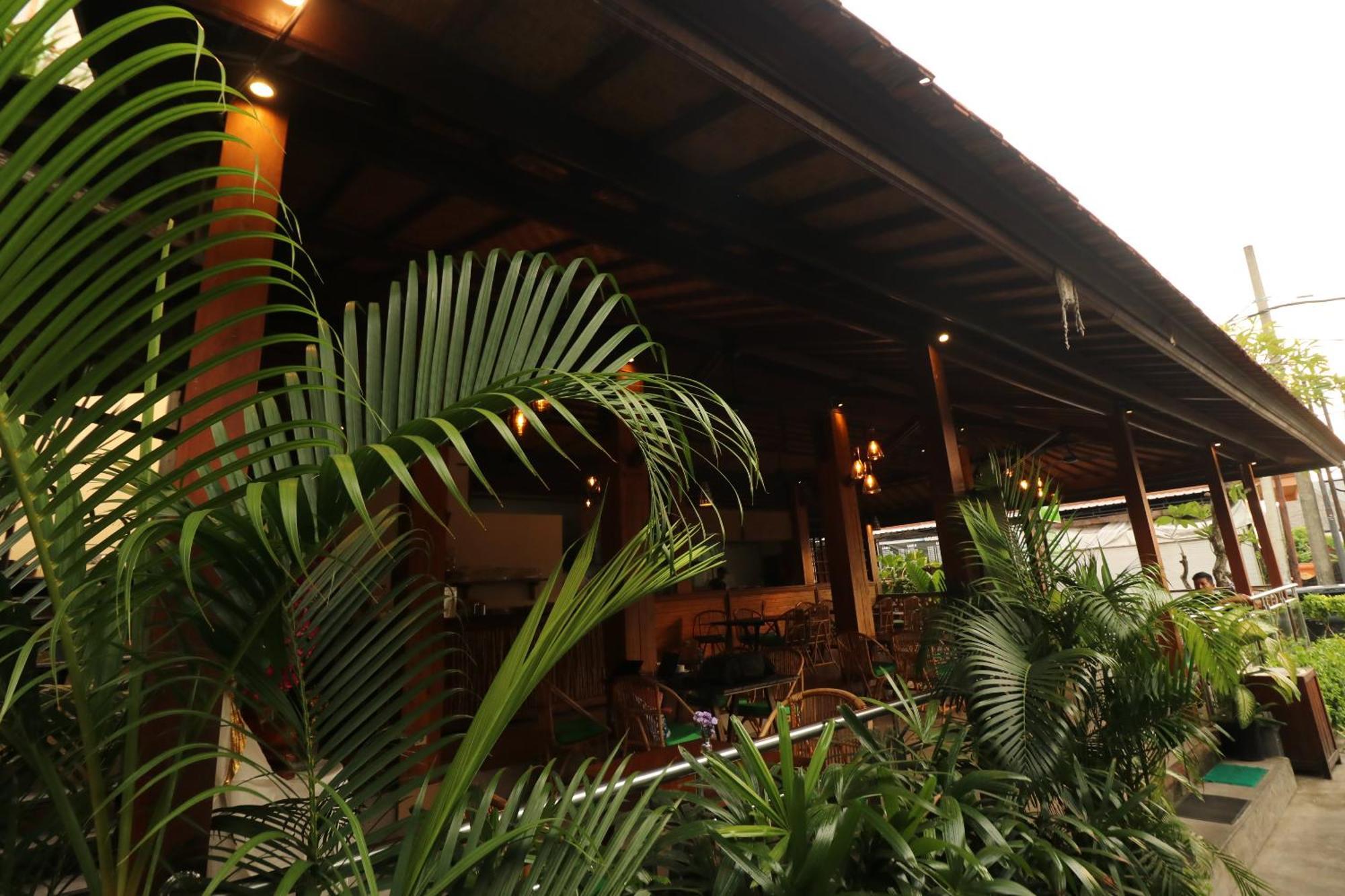 Mina Pelasa Hotel Легиан Экстерьер фото
